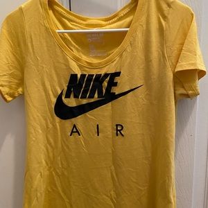 Nike T-shirt